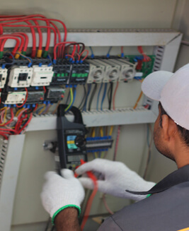  Facilities management companies 